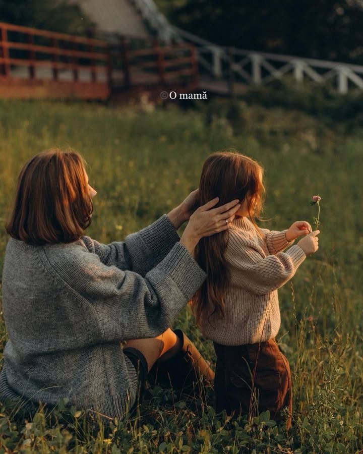 Mama așteaptă mereu și, în fiecare așteptare a ei, se ascunde o iubire nemărginită!