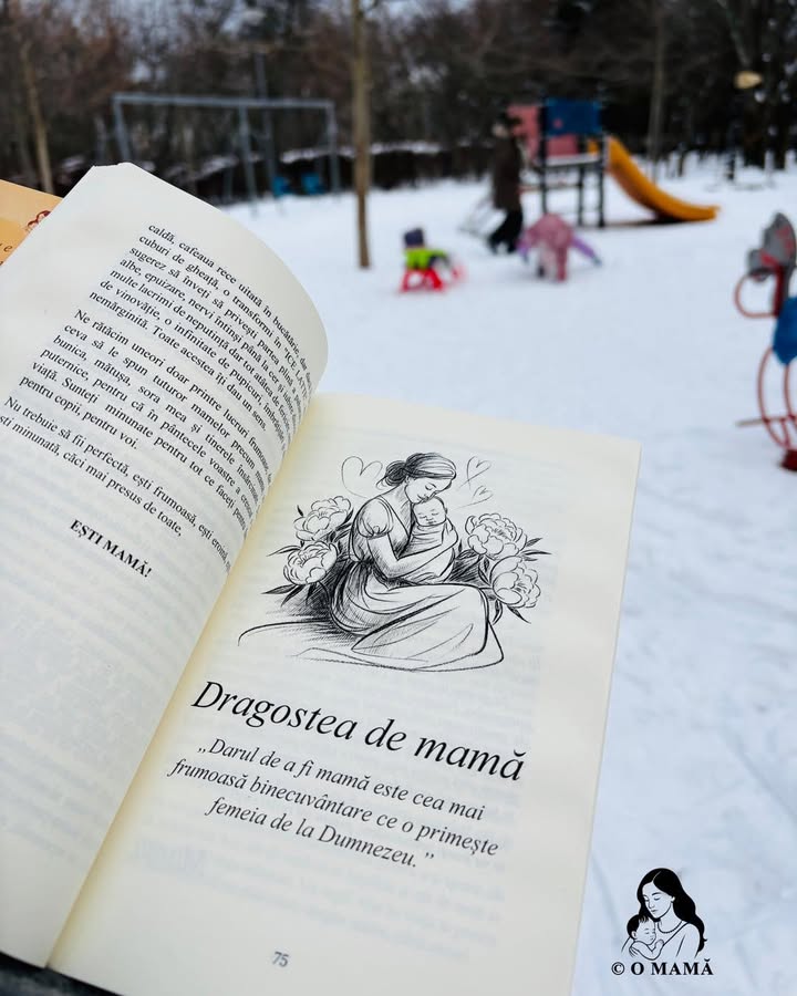 Dragostea de mamă înseamnă să te joci cu copiii în zăpadă, chiar dacă ți-au înghețat…