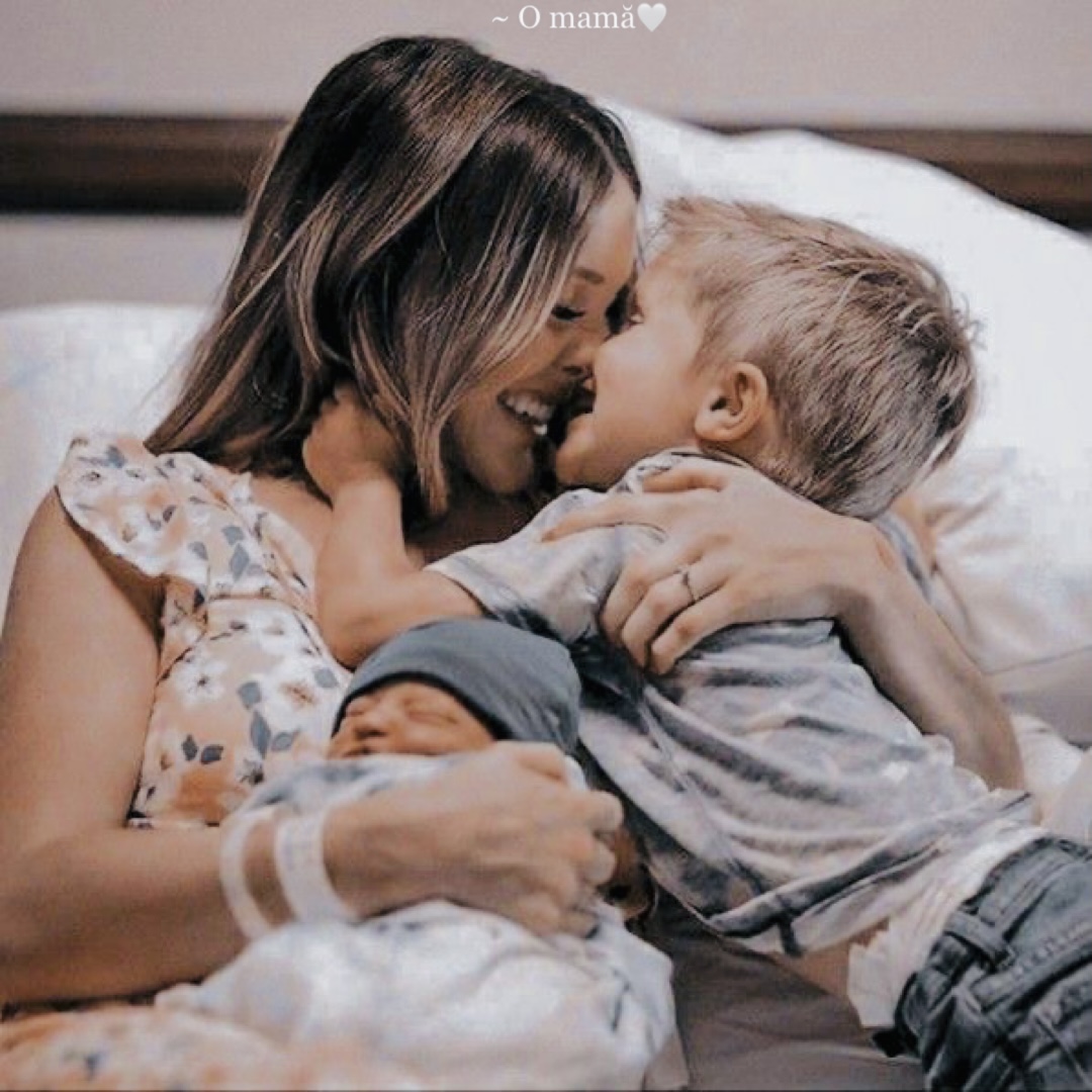 Al doilea copil vine pe lume să ne arate că dragostea nu se împarte, ci se înmulțește!